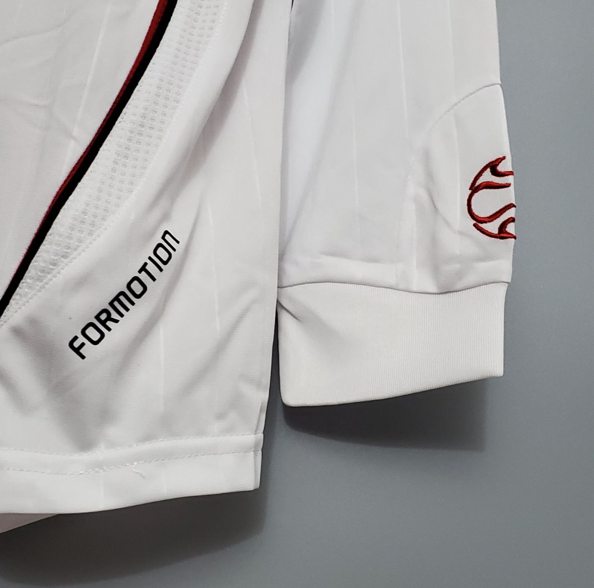Retro Long Sleeve AC Milan Away 06/07