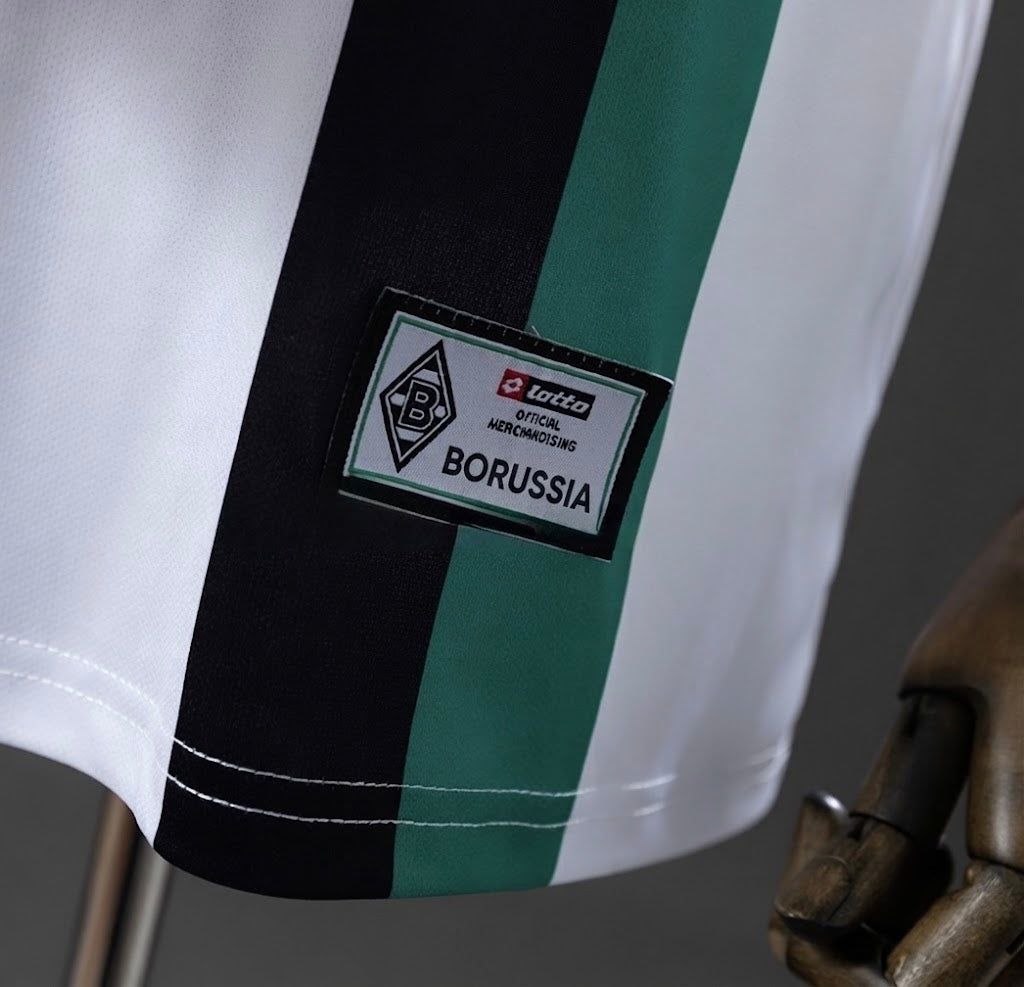 Retro Borussia Monchengladbach
Home 08/09