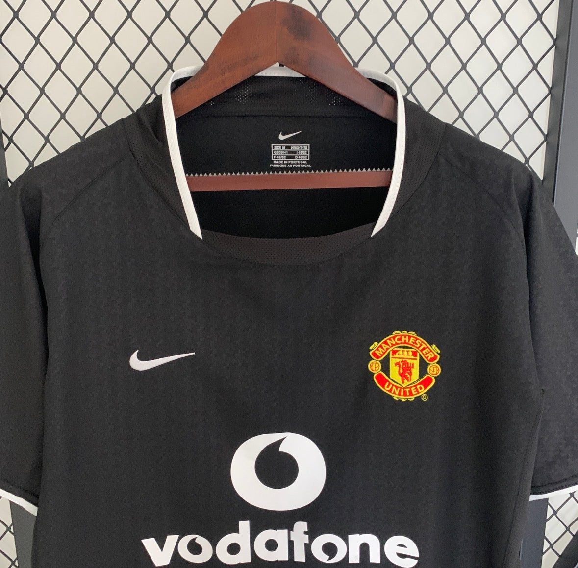 Retro Manchester United Away 03/04