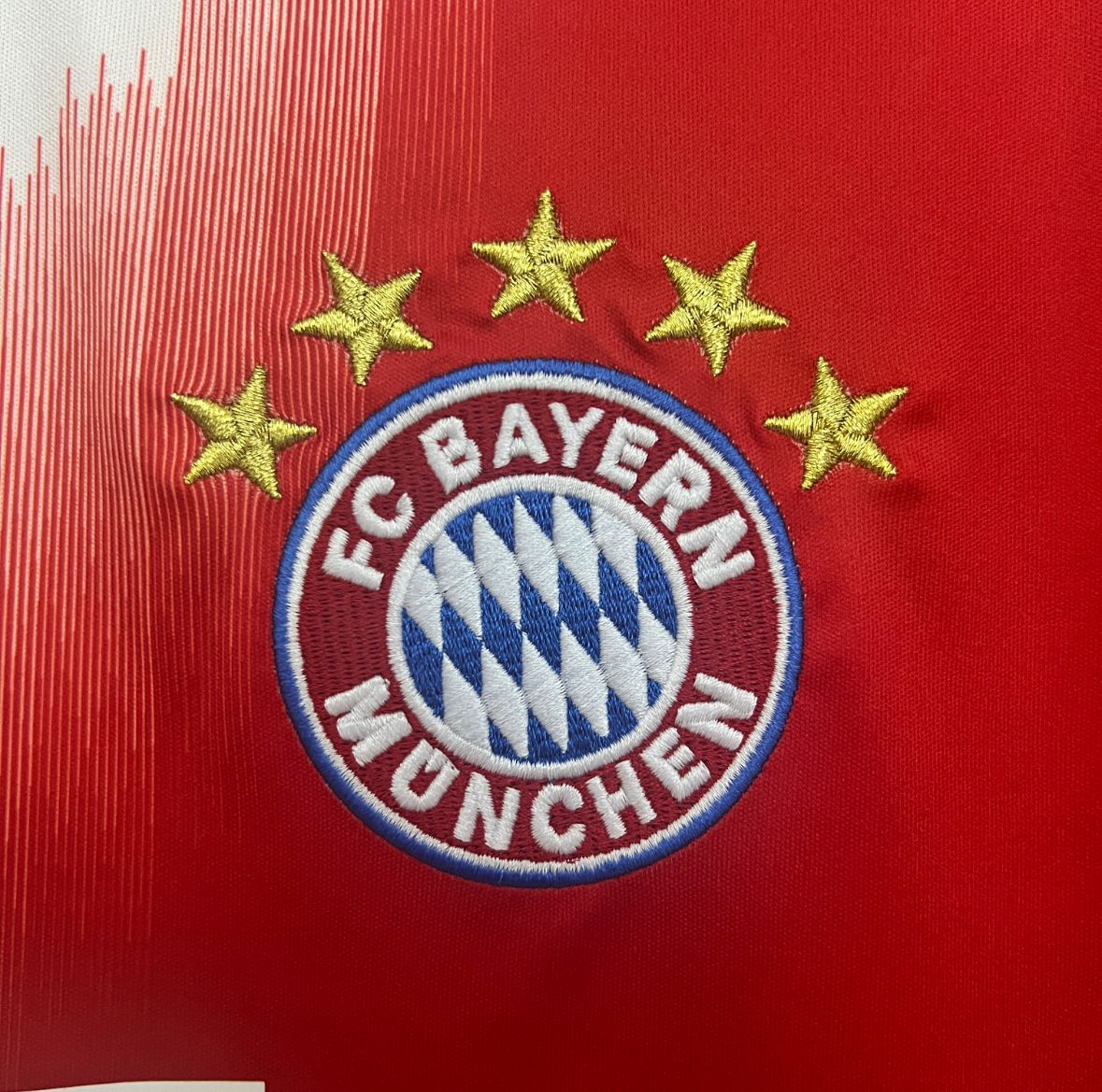 Bayern Munish home 25/26