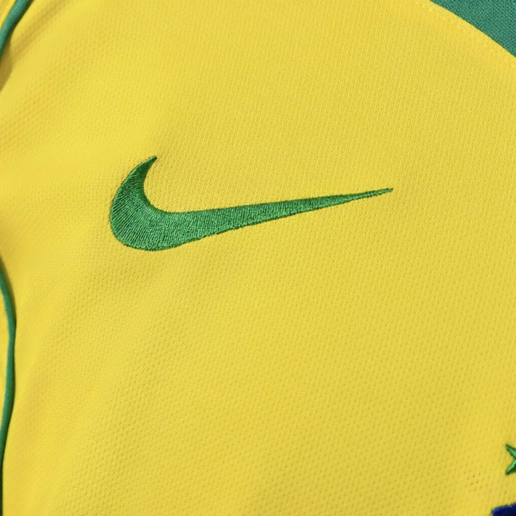 Brazil Home Long Sleeved Retro Jersey 2004