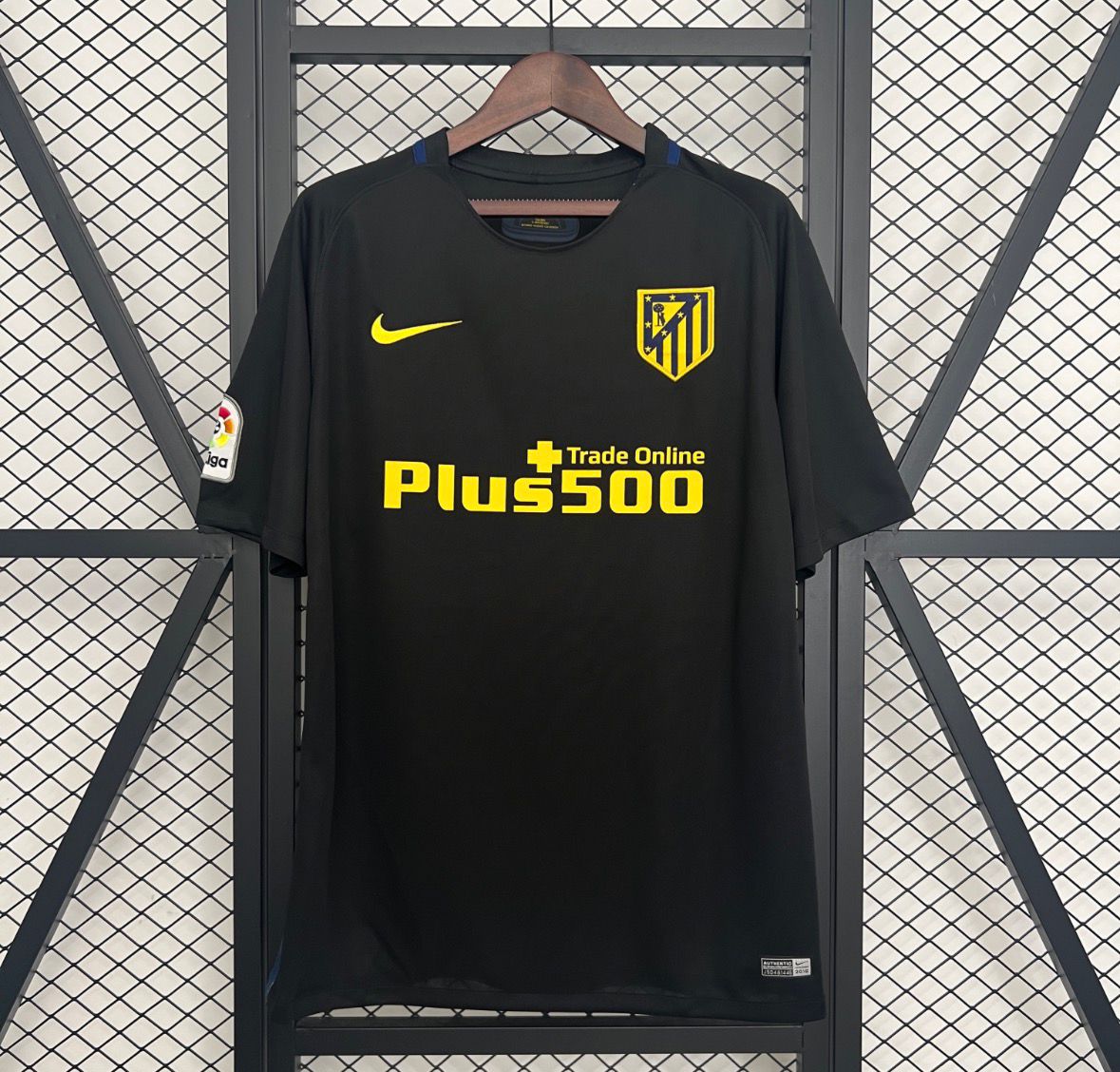 Retro Atletico Madrid Away 16/17