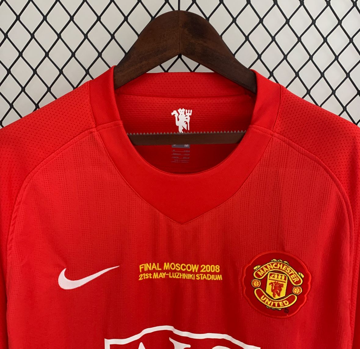 Retro long sleeve M-U Champions League version home 07/08